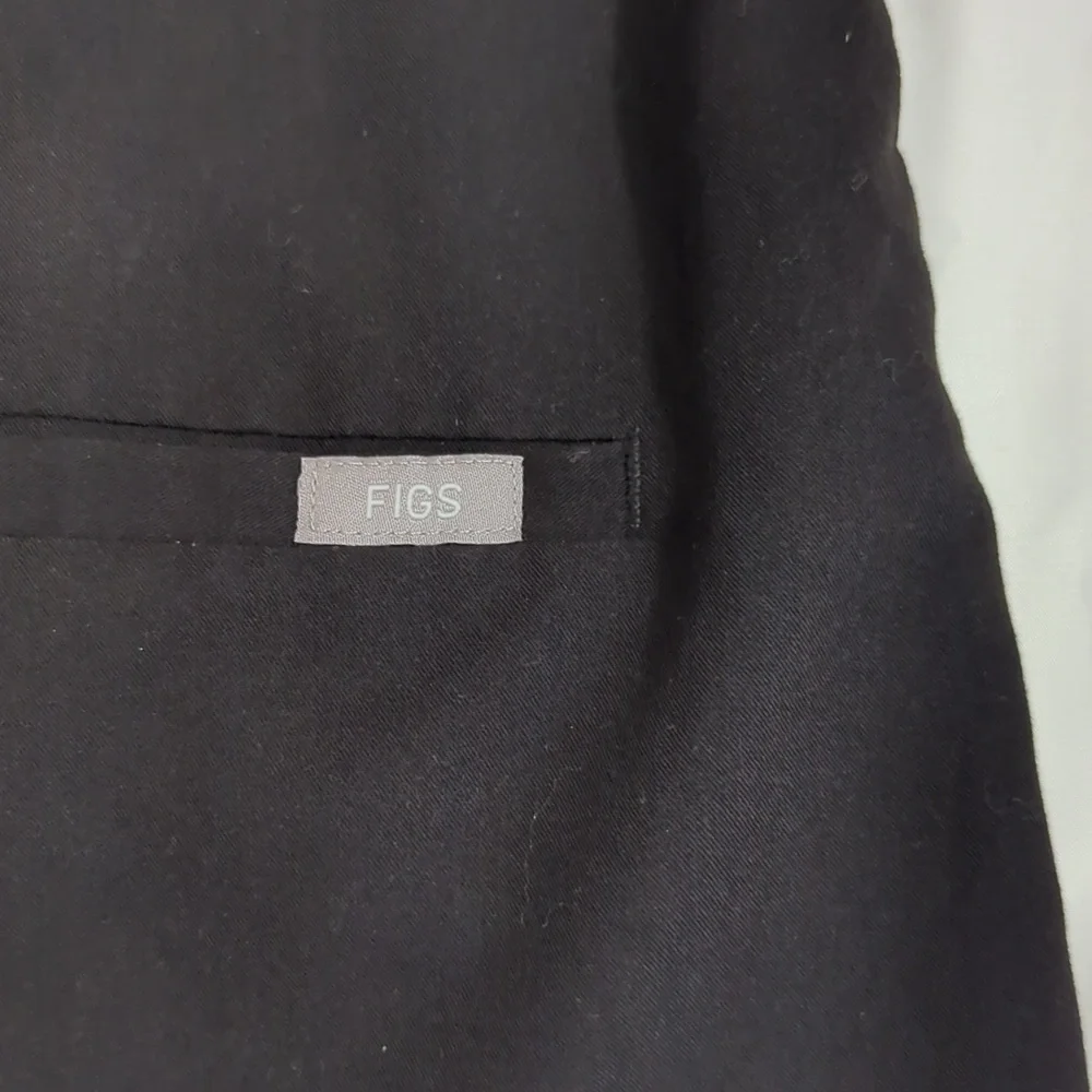 Figs Casma Three-Pocket Scrub Top, Color Black Size XL - Picture 10 of 15